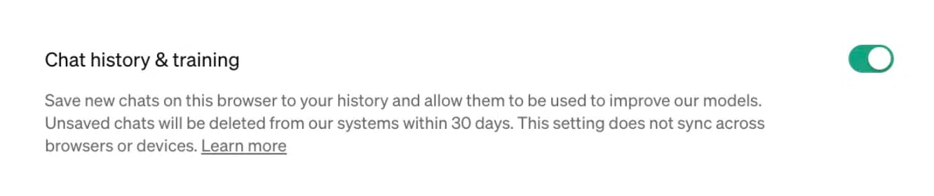 Man kann in den Einstellungen ausschalten, dass ChatGPT eigene Daten und Chats zum Training von KI-Modellen nimmt